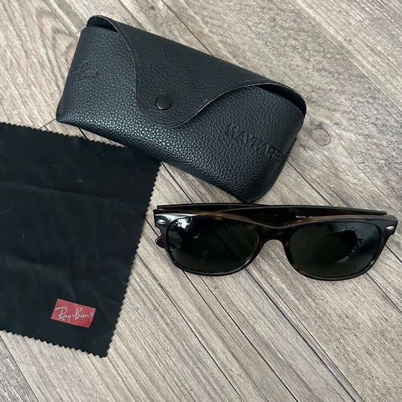 Ray-Ban Accessories - RAYBAN NEW WAYFARE CLASSIC TORTOISE